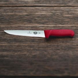 Cutit VICTORINOX 5.5501.18 Fibrox, sticking, 18cm, strainght, red