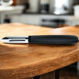Cutit VICTORINOX Vegetable Peeler, 5.0203