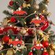 Елочная игрушка Санта в машине, дерево, QTC0157, изображение 2